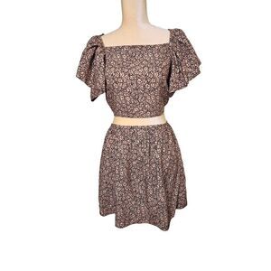 Anna Nata 2 piece open back crop top and skirt set. Size M.